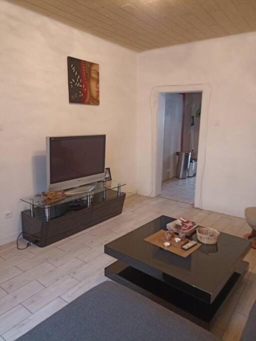 Appartement De 70M2 Tout Equipe Hargarten-aux-Mines 外观 照片
